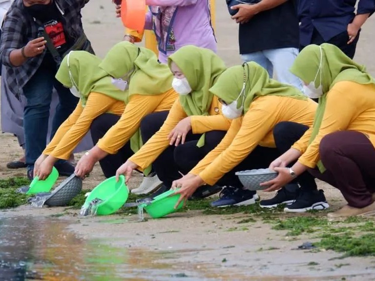 Balai Ksda Bali Dharma Wanita Persatuan Kementerian Lhk Lepasliarkan